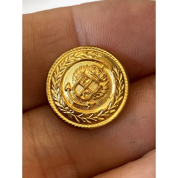 Liz Caliborne Gold tone Metal "LC" Logo replacement buttons - 3 buttons - Picture 2 of 4